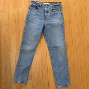 Levi's Women's Straight Leg Jeans Wedgie fit - Light Blue Denim